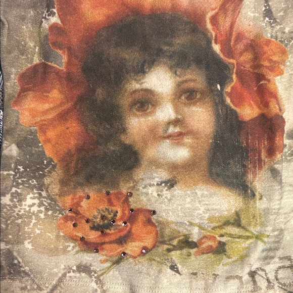 Vintage Wonderland Graphic Long Sleeve Shirt - Picture 3 of 4